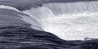 Dieses Bild zeigt eien Wasserfall